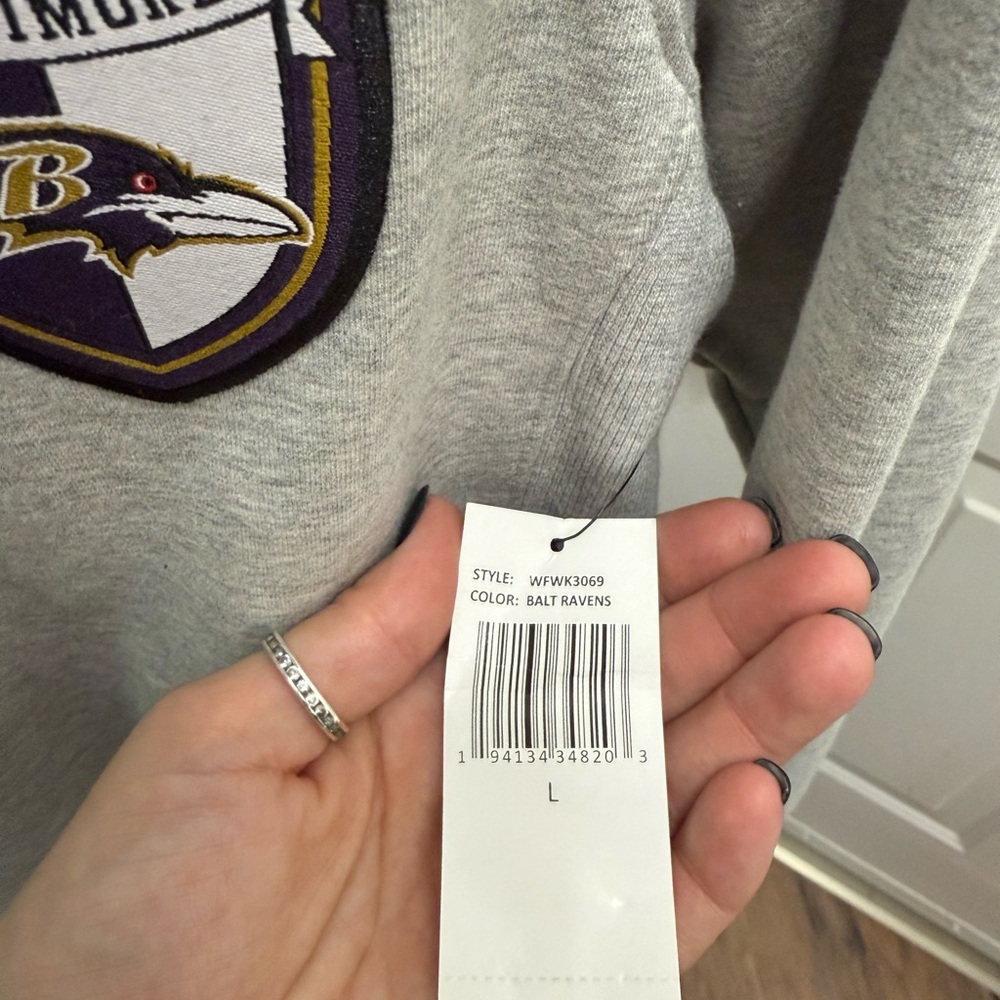 NFL Gray Crew Neck Sweater - Picture 4 of 4